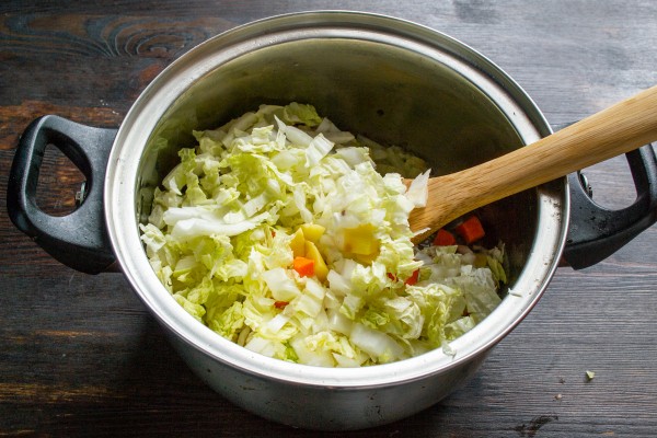 Ароматный куриный суп из крылышек
