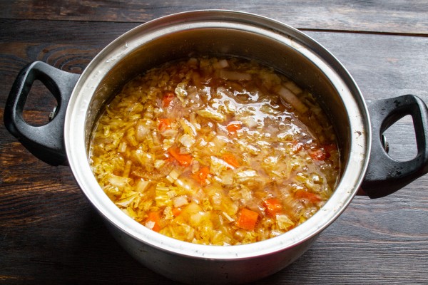Ароматный куриный суп из крылышек