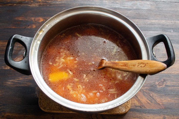Насыщенный свекольник с рисом и чечевицей