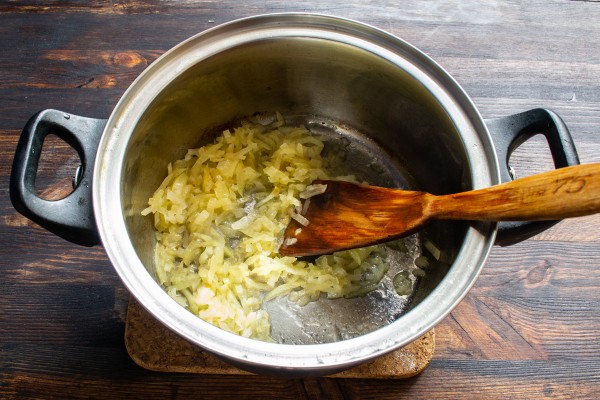 Насыщенный свекольник с рисом и чечевицей