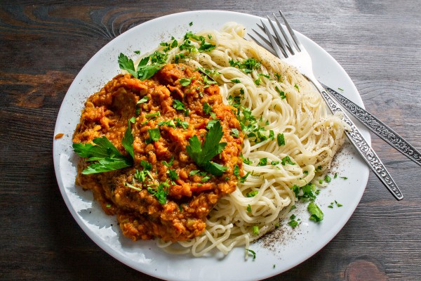 Вкусное болоньезе с чечевицей Вкусное болоньезе с чечевицей