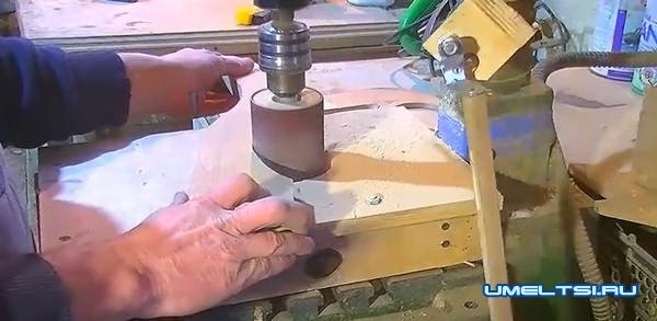 Барабанный шлифовальный станок из свердлильного Барабанный шлифовальный станок из свердлильного