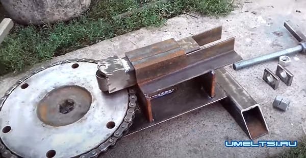 Станок для изготовления декоративных элементов холодной ковки Станок для изготовления декоративных элементов холодной ковки