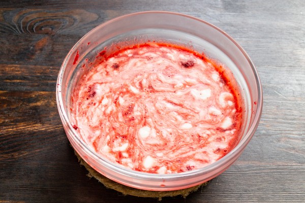 Клубничное желе со сметаной