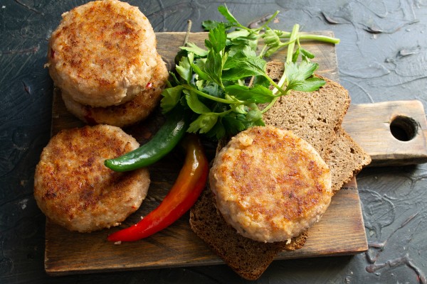 Мясные биточки с рисом